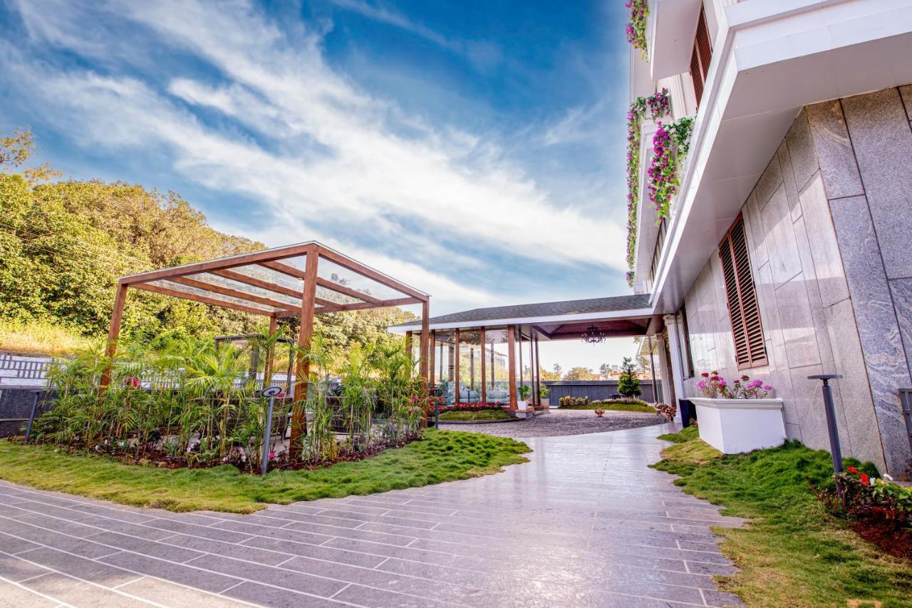 Leela Resort Mahābaleshwar Exterior foto